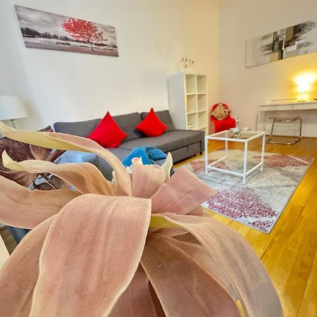 Charming Flat & Balcony Near Central Station L Bg5 Wina Bagian luar foto