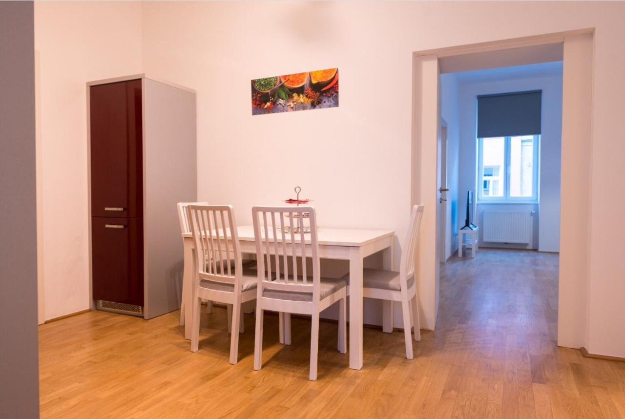Charming Flat & Balcony Near Central Station L Bg5 Wina Bagian luar foto
