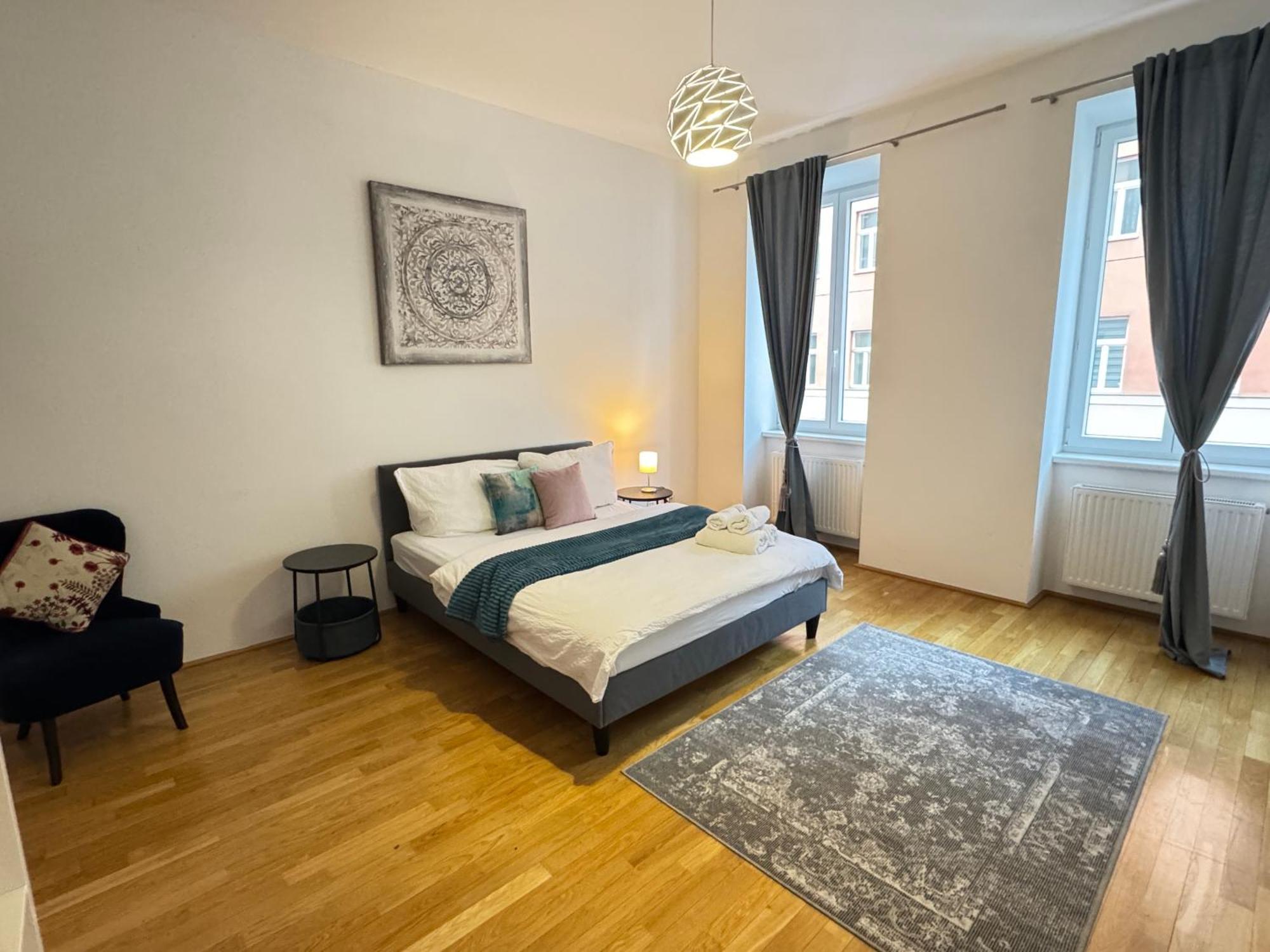 Charming Flat & Balcony Near Central Station L Bg5 Wina Bagian luar foto